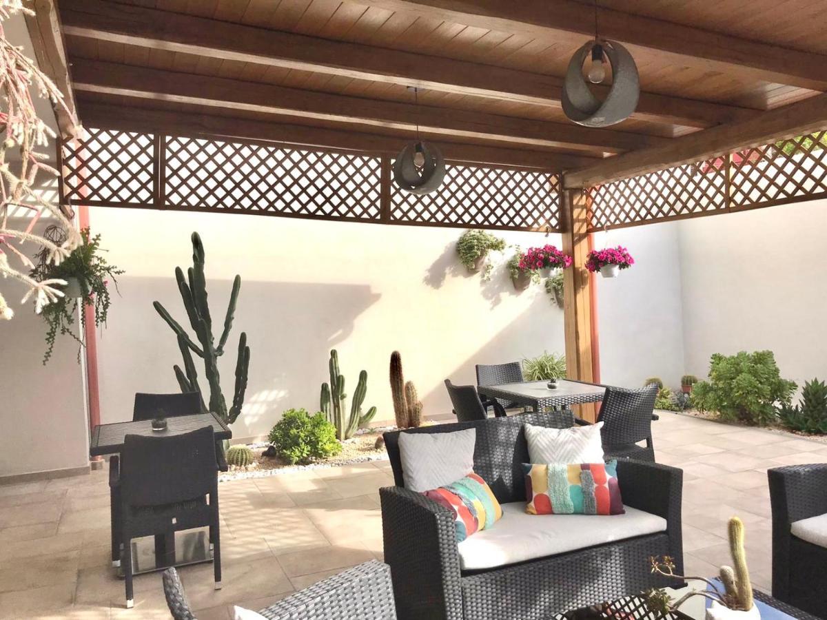 B&B I Colori Dell'Isola Porto Torres Exterior foto