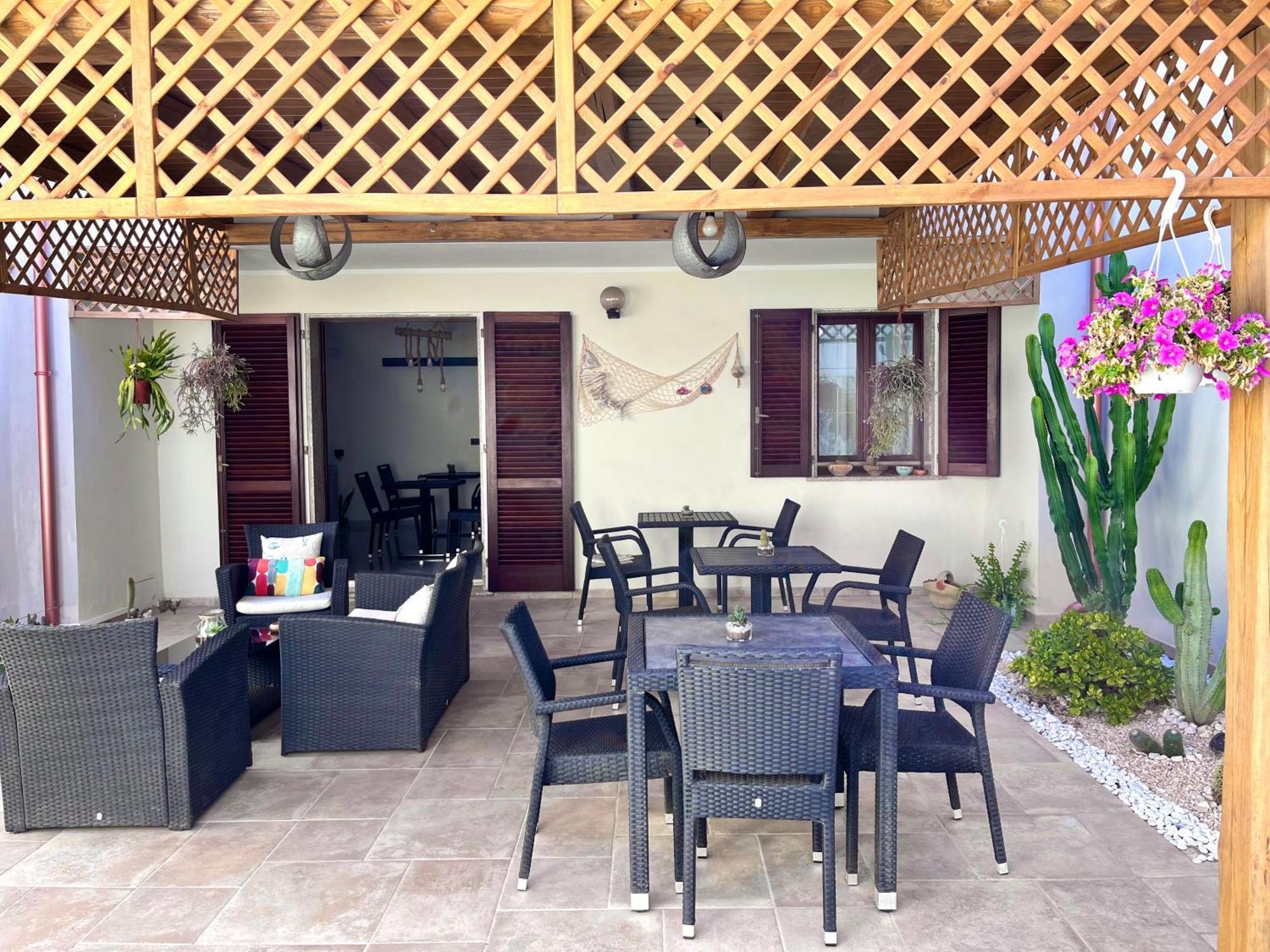 B&B I Colori Dell'Isola Porto Torres Exterior foto